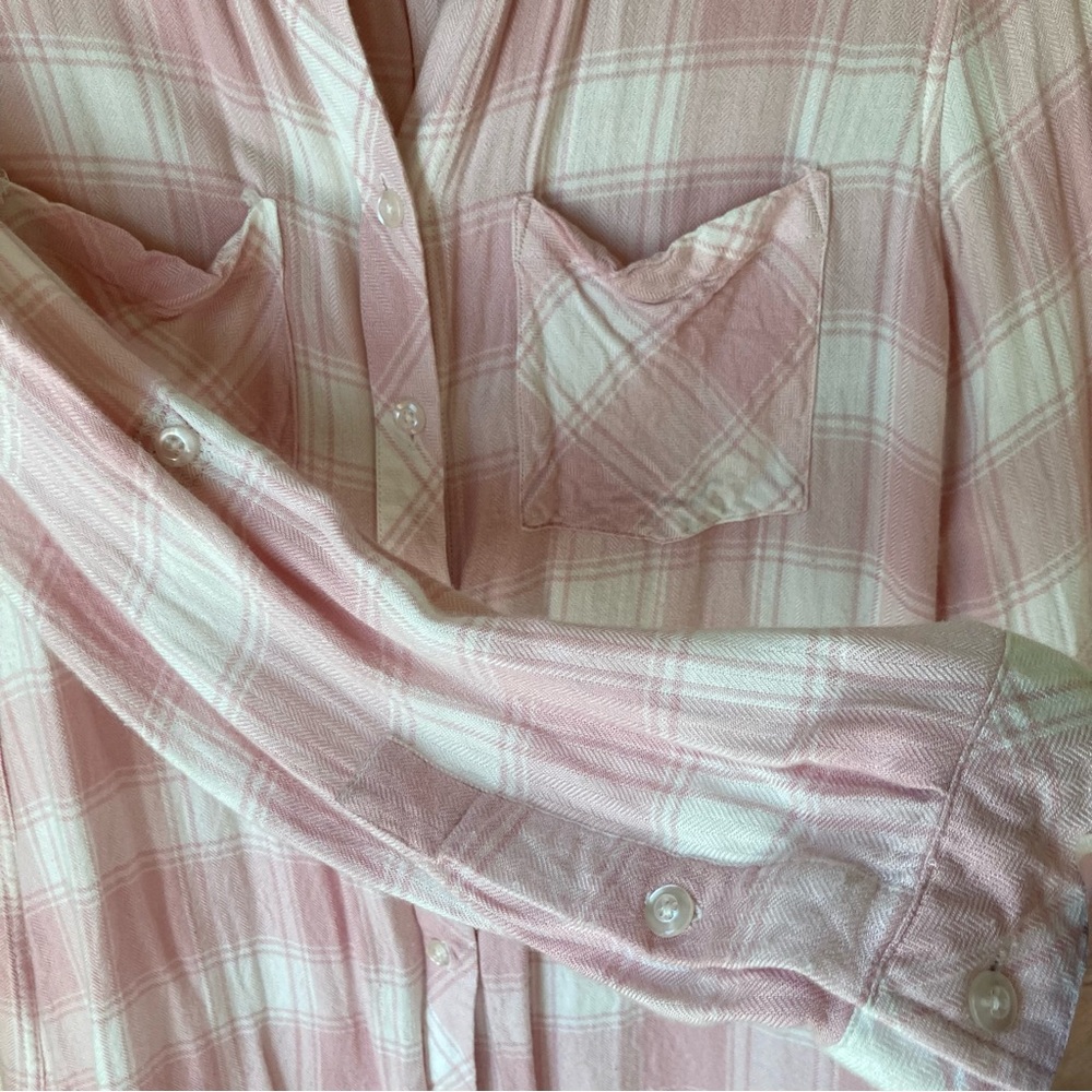 Romeo & Juliet Couture Light Pink Plaid Button Down Shirt